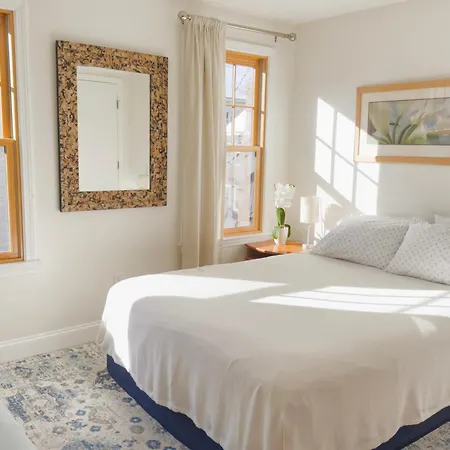 Elegant Cambridge Room A Short Walk To Harvard U